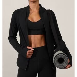 ATHLETA SALUTATION JACKET BLACK SMALL